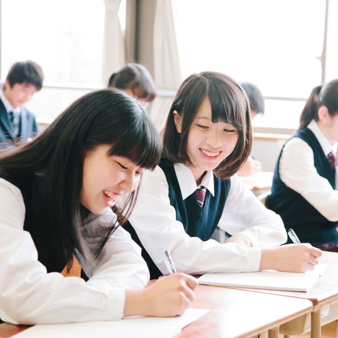Nakamura Study Japan - Mengajar Bahasa Inggris di Jepang Setelah Sekolah Bahasa Jepang: Karier Menjanjikan yang Layak Dikejar?