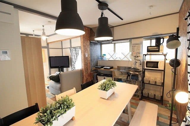 Flat Share Tobe Yokohama — 2/3